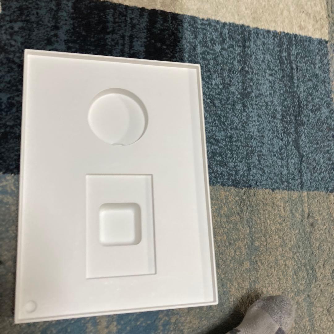 H*T様 Apple iPad Pro 第一世代シルバー