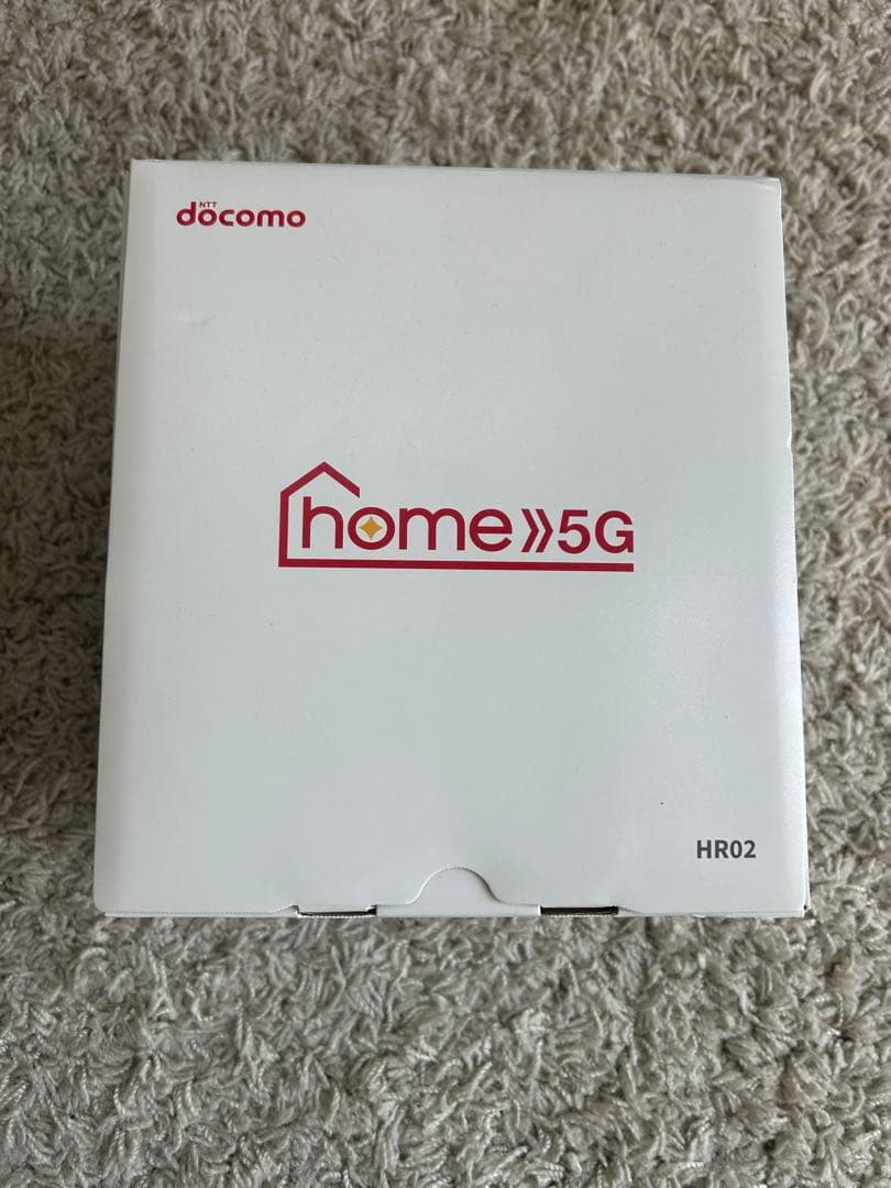 docomo  5G HR02 ダークグレイ