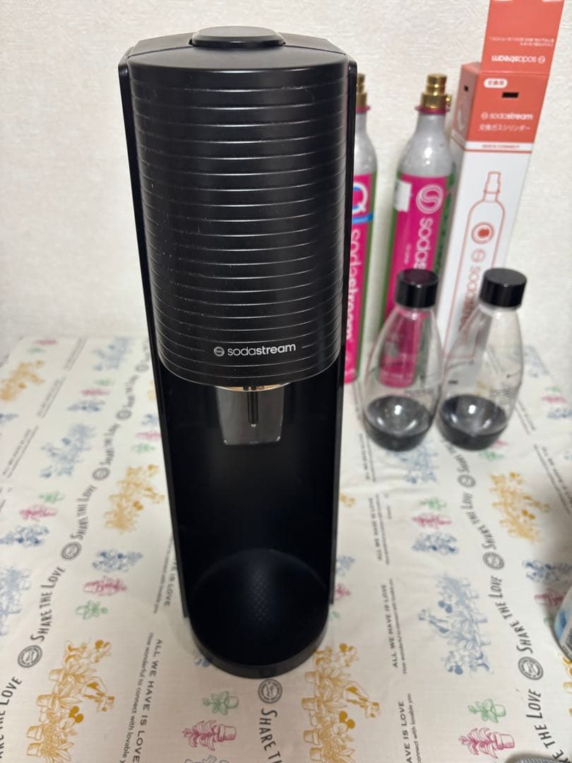 SodaStream 炭酸水メーカー ボトル3本付き