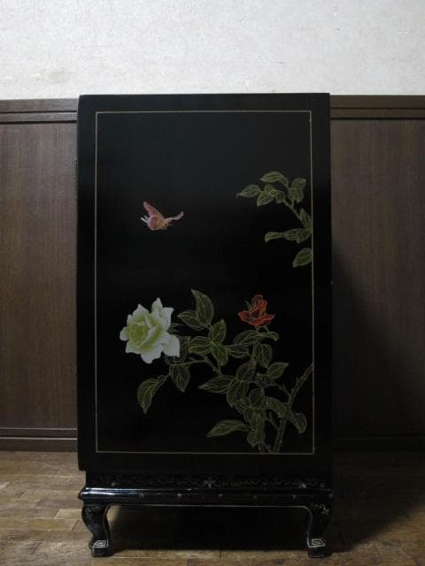 中国美術 黒漆 玉石細工 宮廷美人図 観音開き キャビネット 飾り棚 箪笥