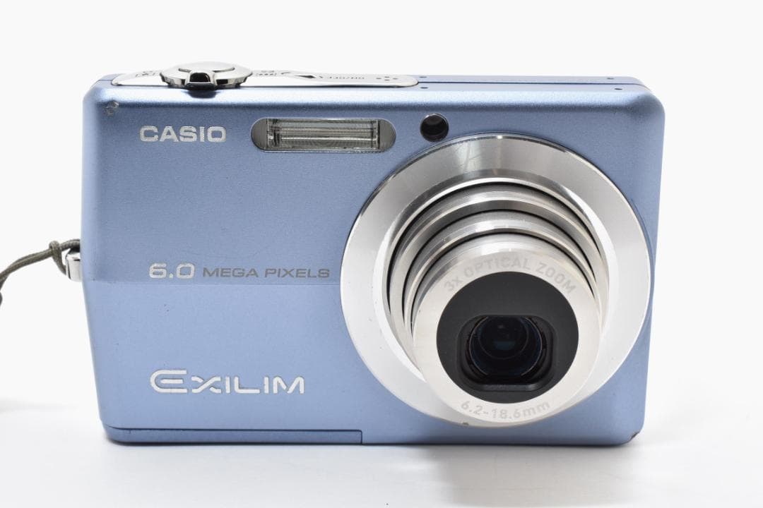 《 美品 》　カシオ　CASIO EXILIM EX-Z600 ブルー