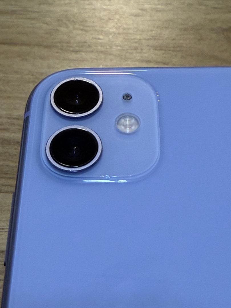 iPhone 11 64GB本体 フィルム/ケース付き simロック解除済み