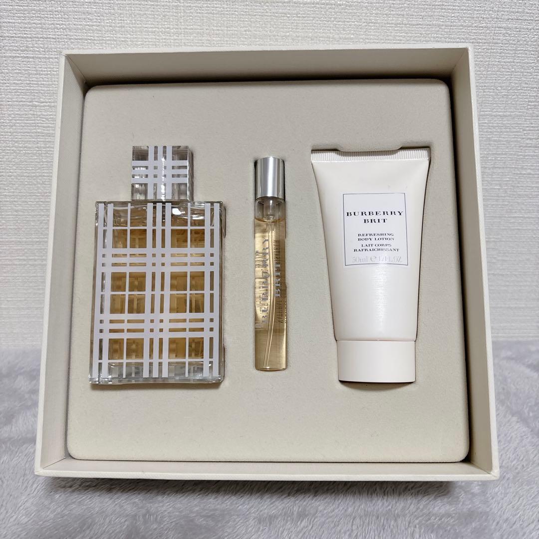〈廃盤〉BURBERRY　香水 ブリット オードトワレ　フレグランス　ローション