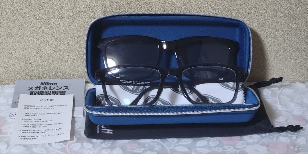 Zoff Eyeglass w/ extra shades 眼鏡 レンズフード