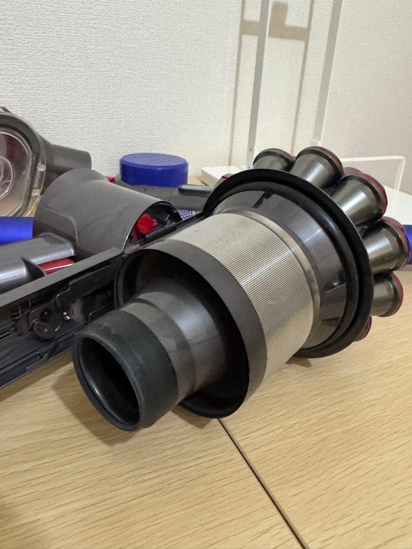 Dyson V7 コードレススティッククリーナー 本体+クリーナースタンド
