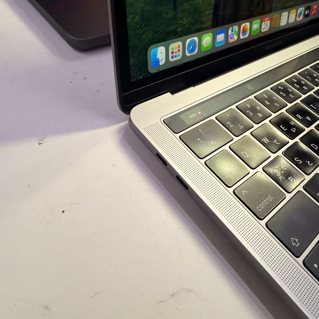 MacBookPro 2019 i7搭載 16GB/1TB 美品