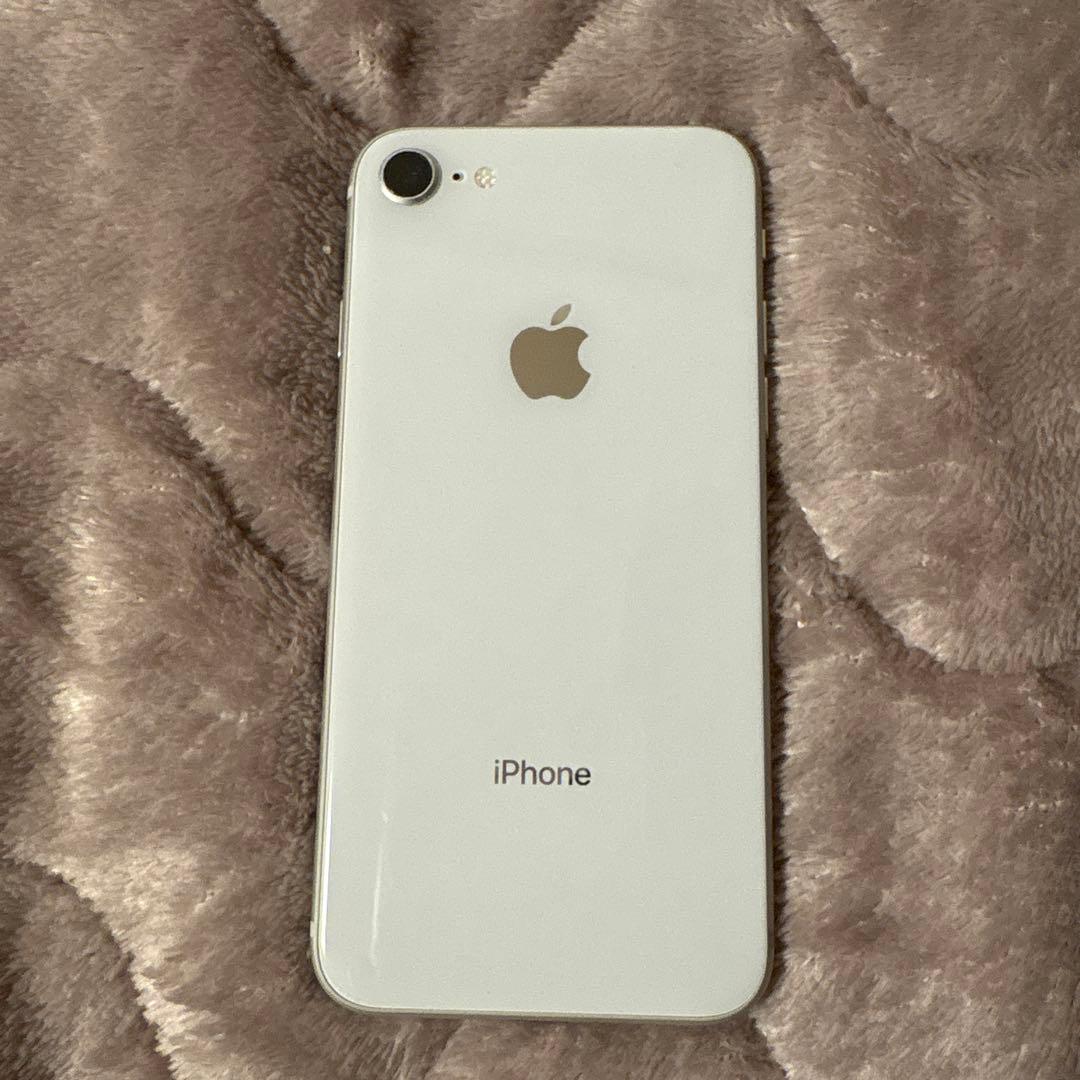 iPhone8 ホワイト 本体　simフリー