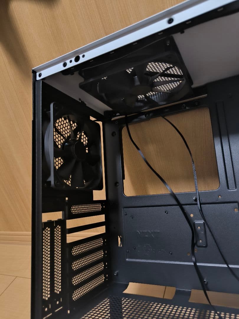 nzxt pcケース　H510 white
