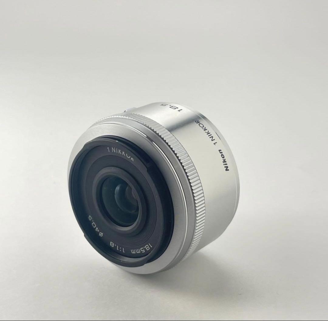 【極上美品】Nikon1 J5 18.5mm単焦点レンズキット　WiFi対応