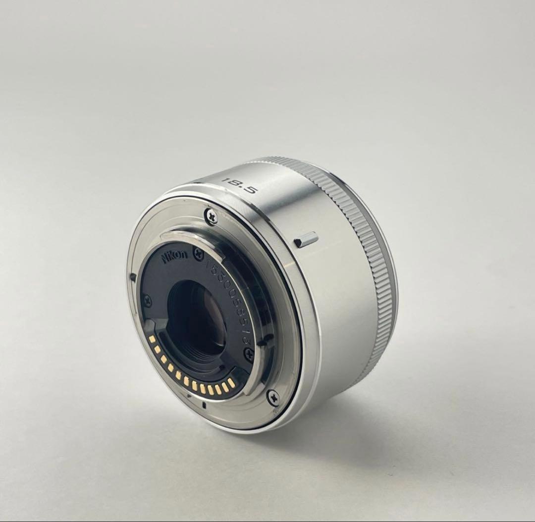 【極上美品】Nikon1 J5 18.5mm単焦点レンズキット　WiFi対応