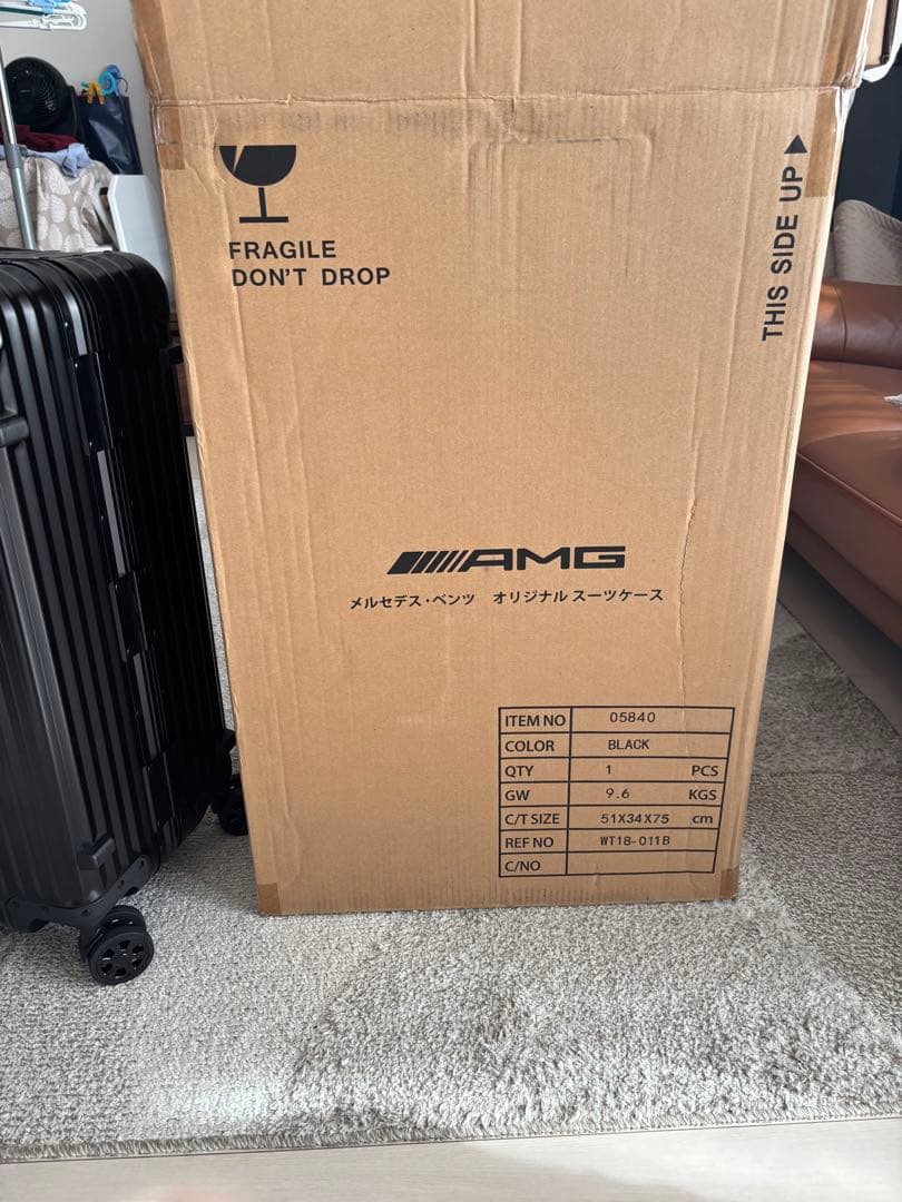 メルセデスベンツ　AMG スーツケース　新品　非売品　箱有　収納袋付