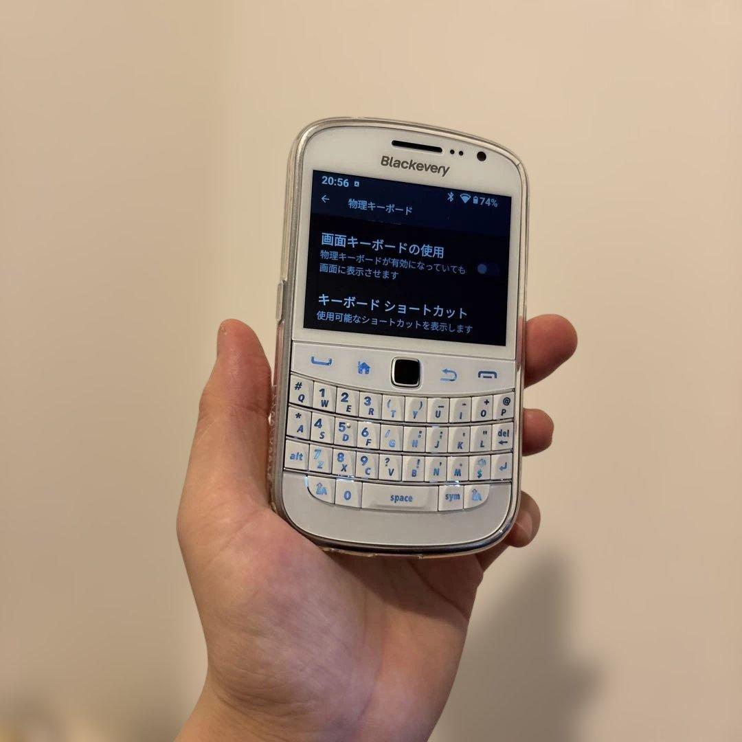 Android F9900（BlackBerry 9900 復刻デザイン）