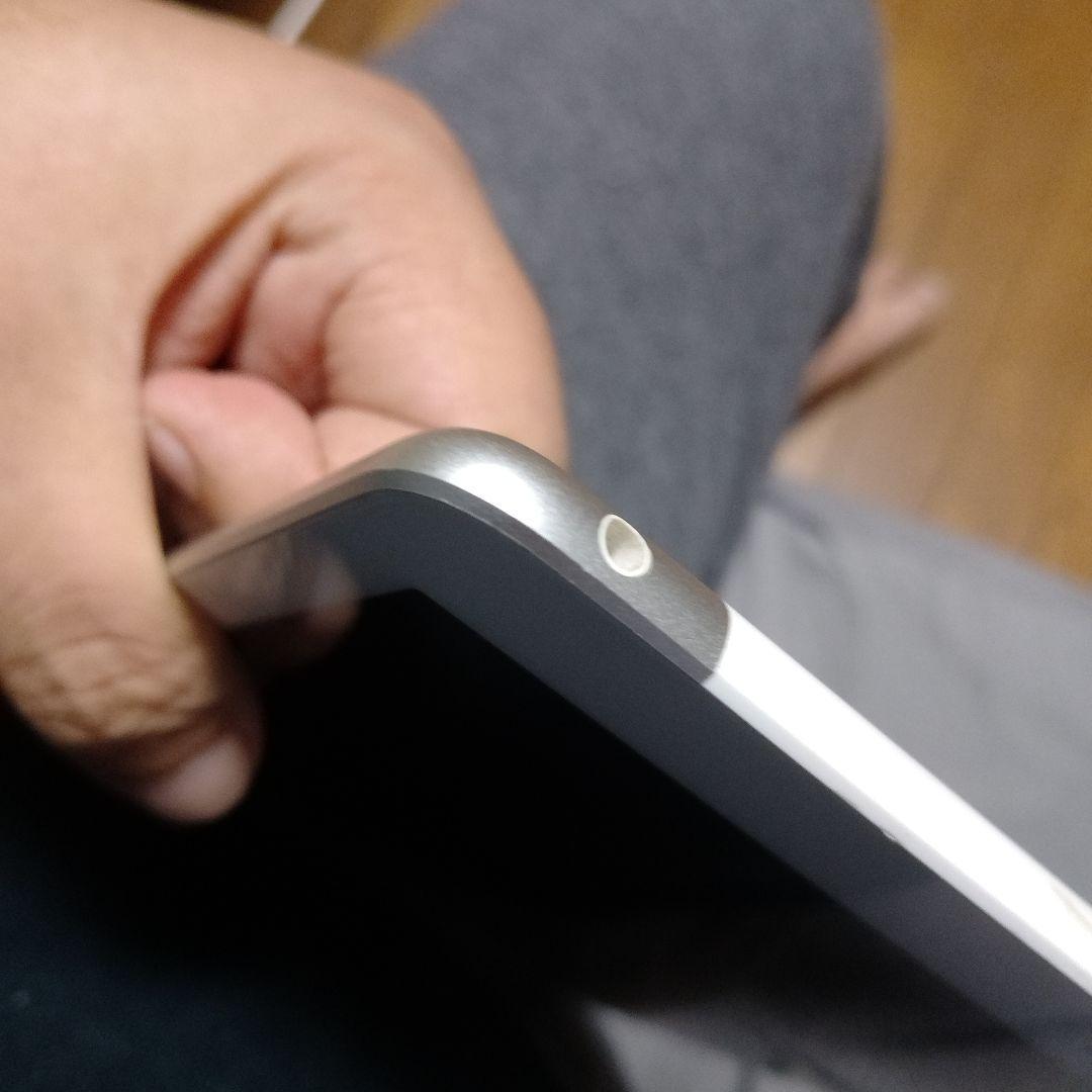 秋*様 ゆ*ゆ様 Apple iPad (第5世代) 32GB　シルバー　初期化