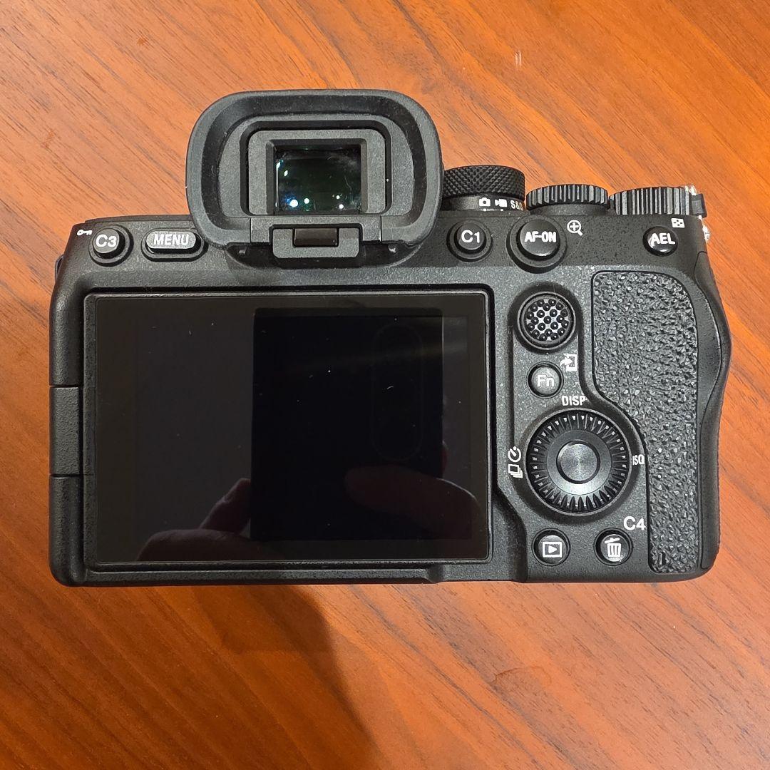 と*ろ様 低シャッター回数 α7 Ⅳ ミラーレス一眼カメラ SONY
