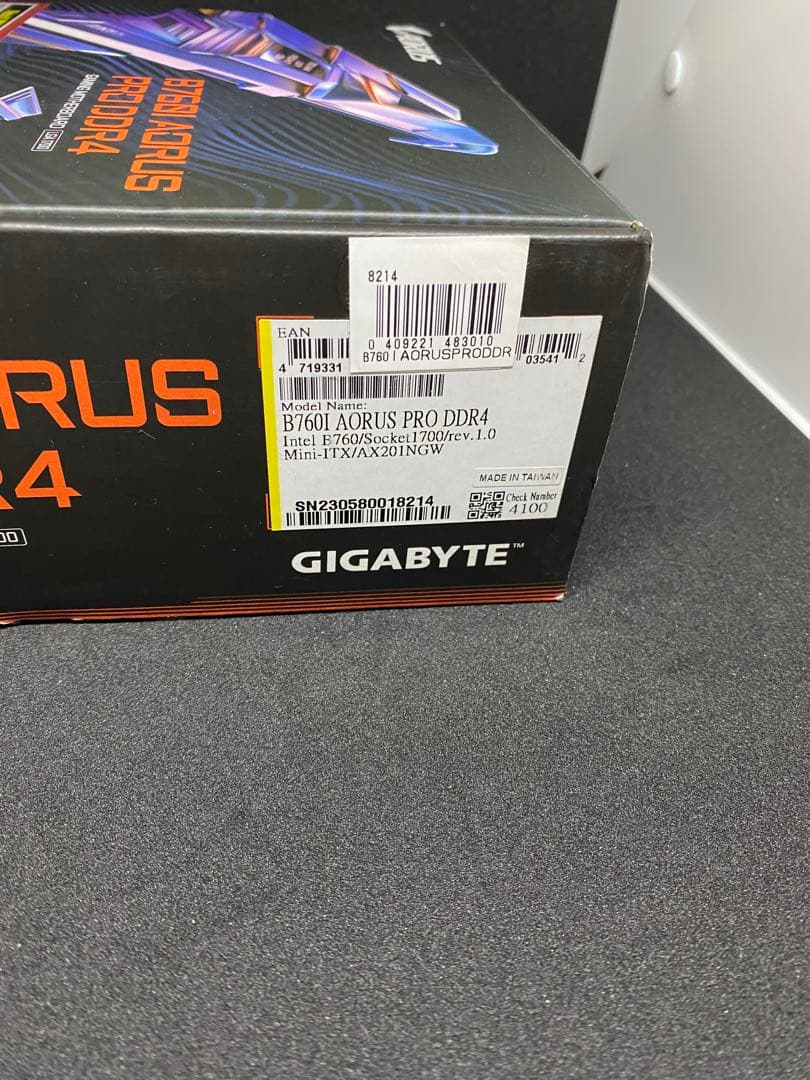 GIGABYTE B760i AORUS PRO DDR4 マザーボード