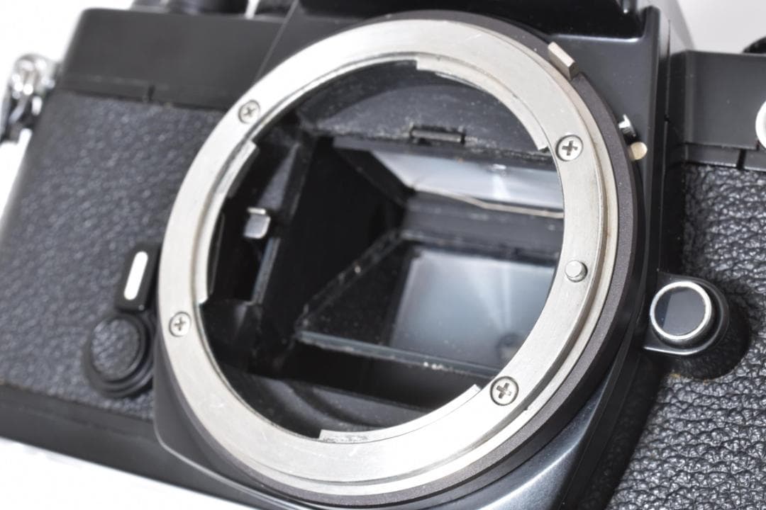 ■ 美品 ■ ニコン　Nikon FE ボディ 《動作確認済品》　　#91261