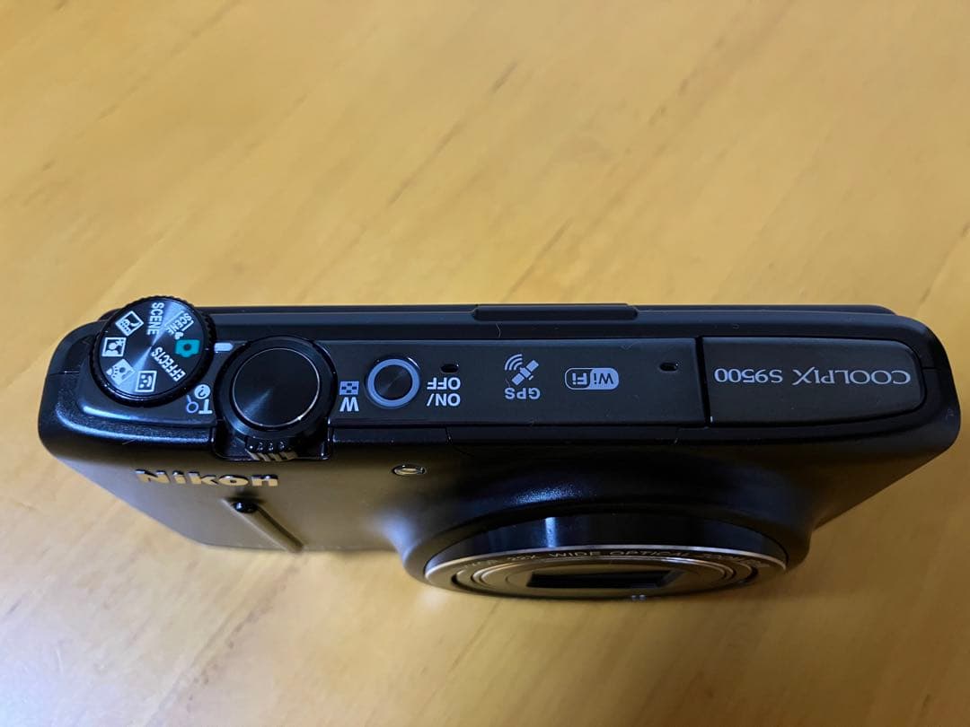 Nikon COOLPIX S9500 デジタルカメラ【美品】
