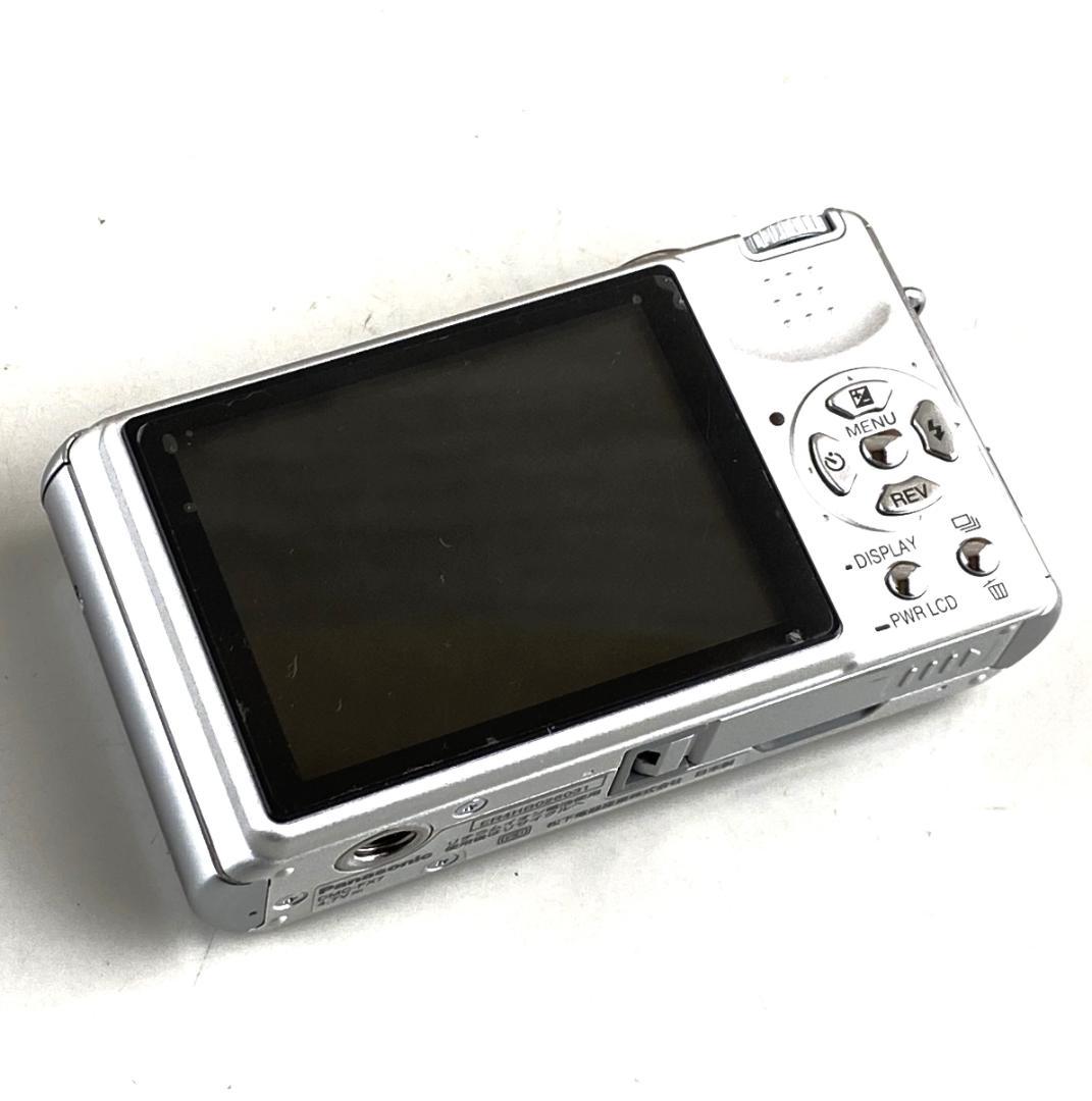 Panasonic Lumix FX7 シルバー 本体とバッテリーチャージャー付
