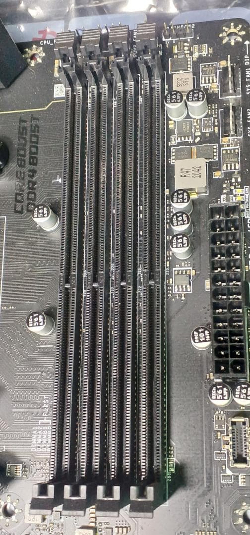 MSI B550 GAMING PLUS マザーボード