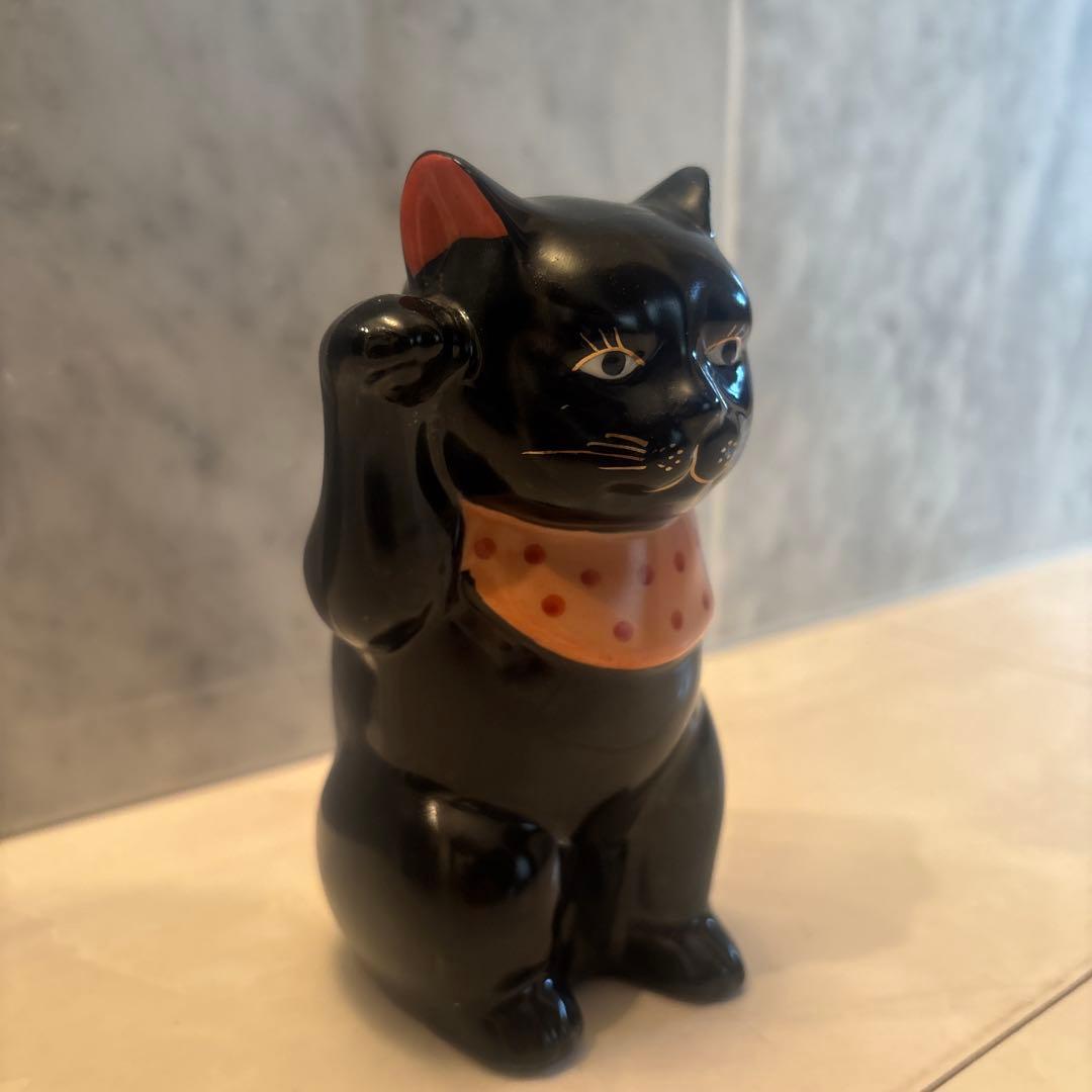 新品80年代ヴィンテージ妖艶な瞳と金彩のまつ毛、おヒゲが美しいモダンな招き猫民藝