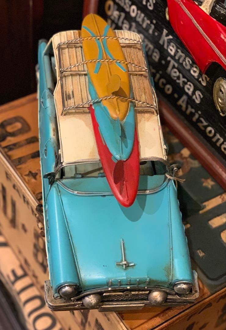 1950年代 ビュイック風 ミニカー サーフボード付き