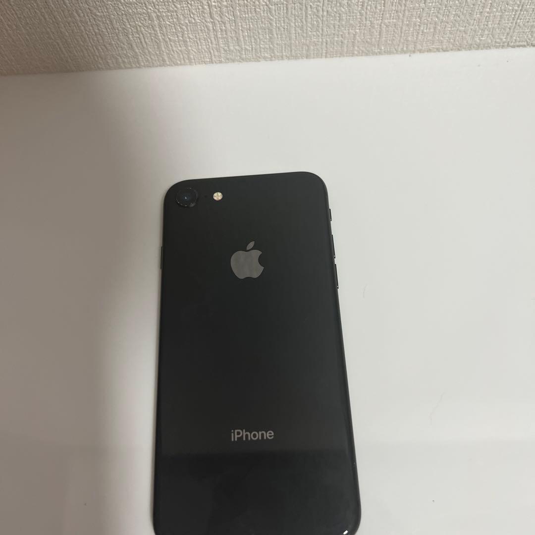 iPhone 8 64GB black バッテリー100% SIMフリー