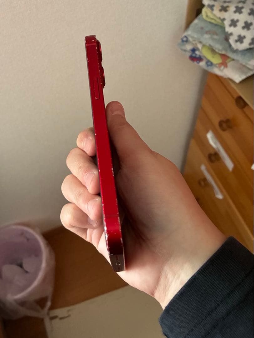 Apple iPhone 13 レッド