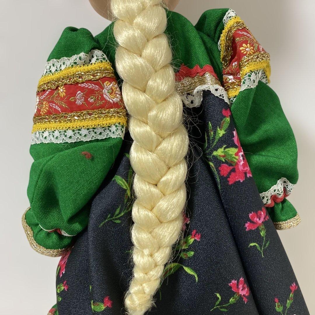 ロシアの民族、衣装を着た人形　ドール高さ54cm￼