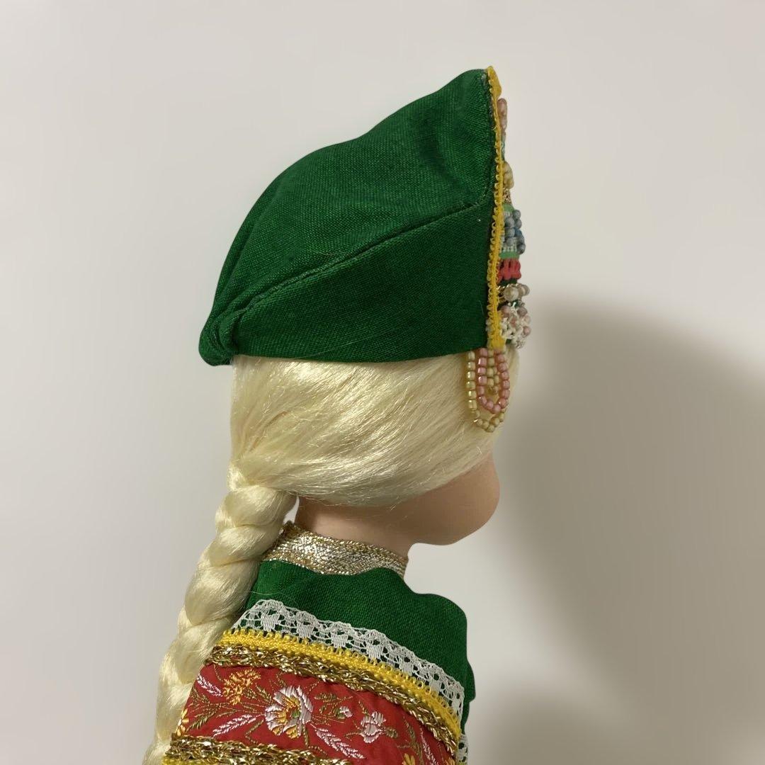 ロシアの民族、衣装を着た人形　ドール高さ54cm￼