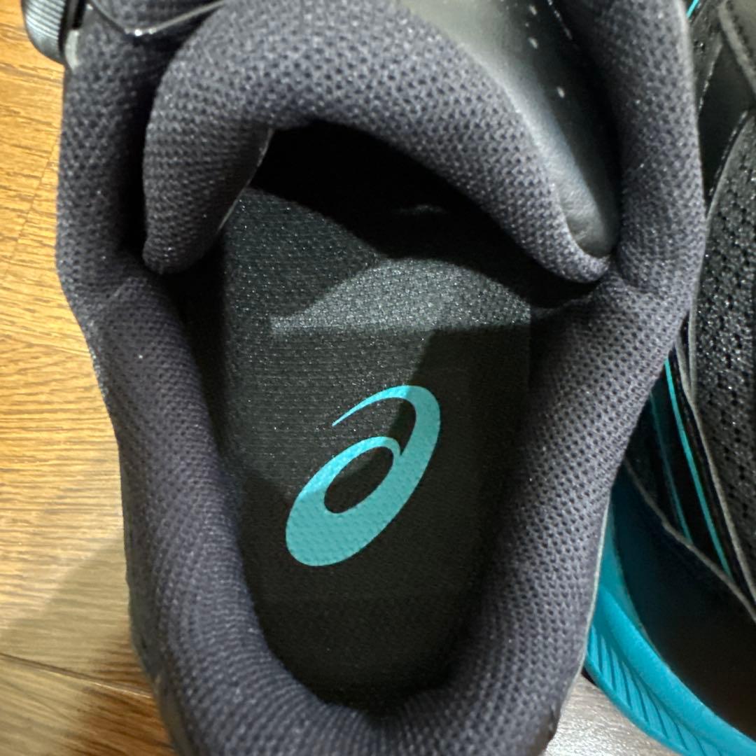新品未使用品 アシックス安全靴 サイズ27㎝ ブラック×スカイブルー asics