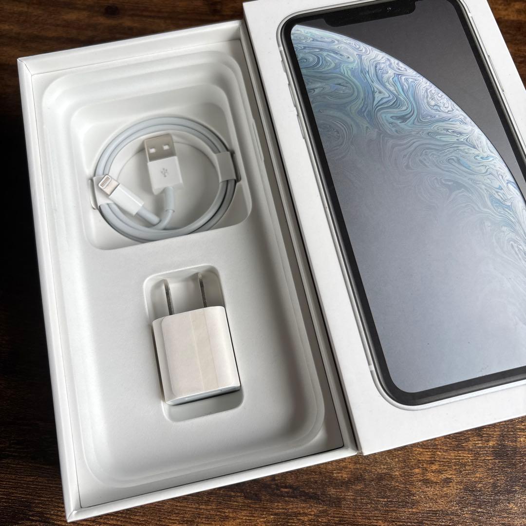 スマートフォン本体 iPhone XR Black 128 GB au