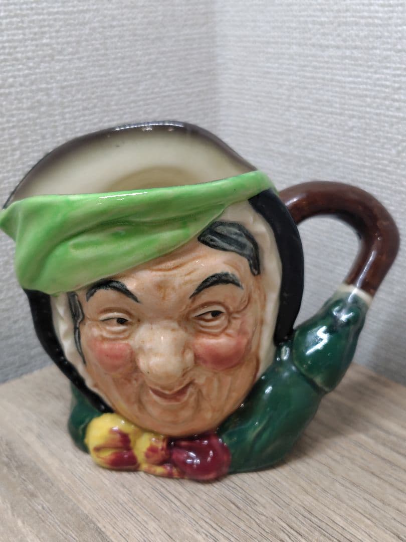 ロイヤルドルトン、トビージャグSairey Gamp