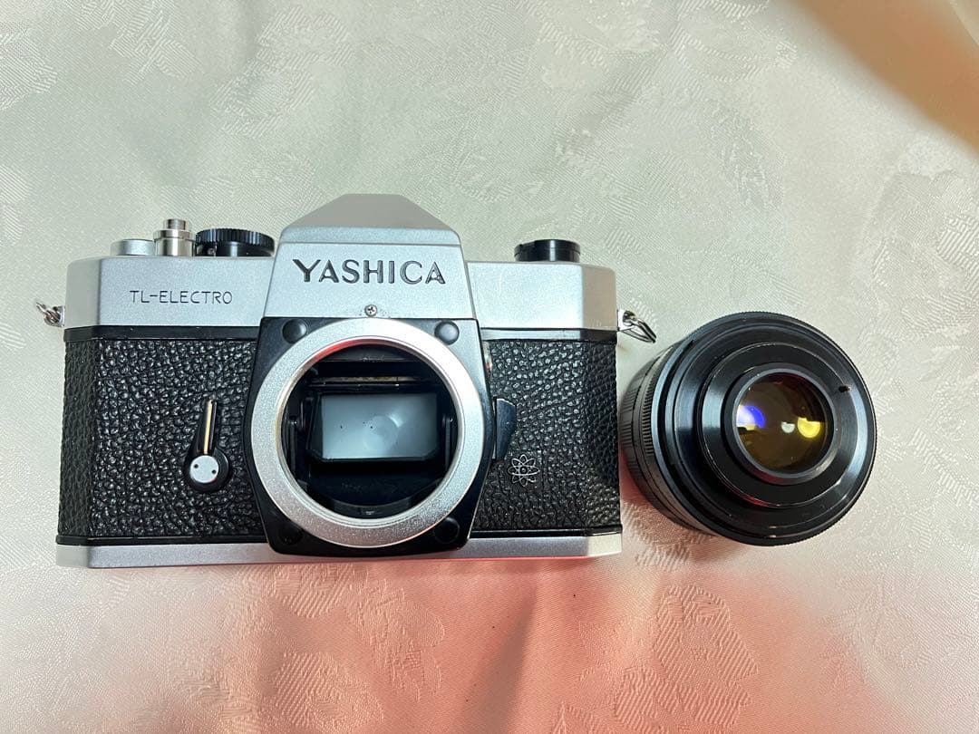 希少　YASHICA フィルムカメラ　F1.7/50　明るいレンズ　美しいボケ