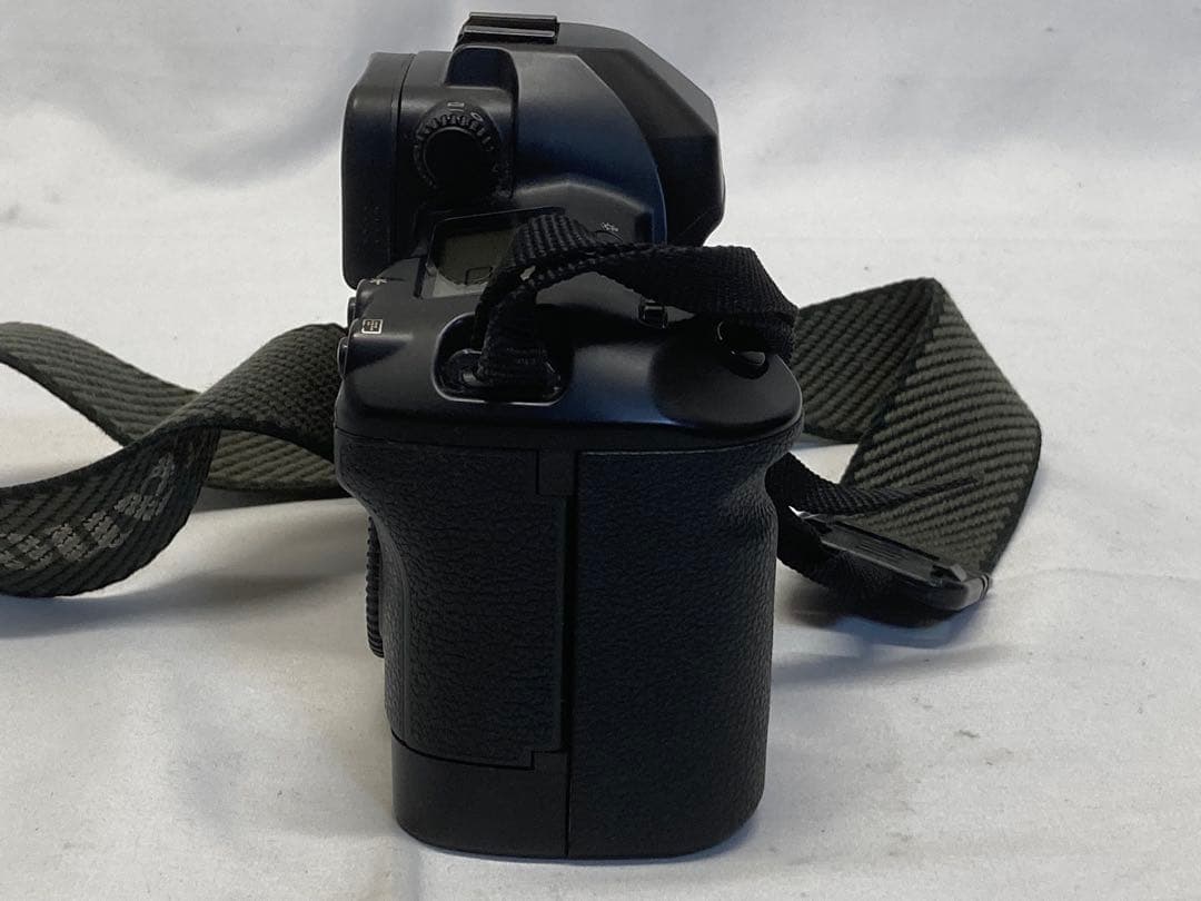 Canon キヤノン　EOS 3 一眼レフ　フィルムカメラ
