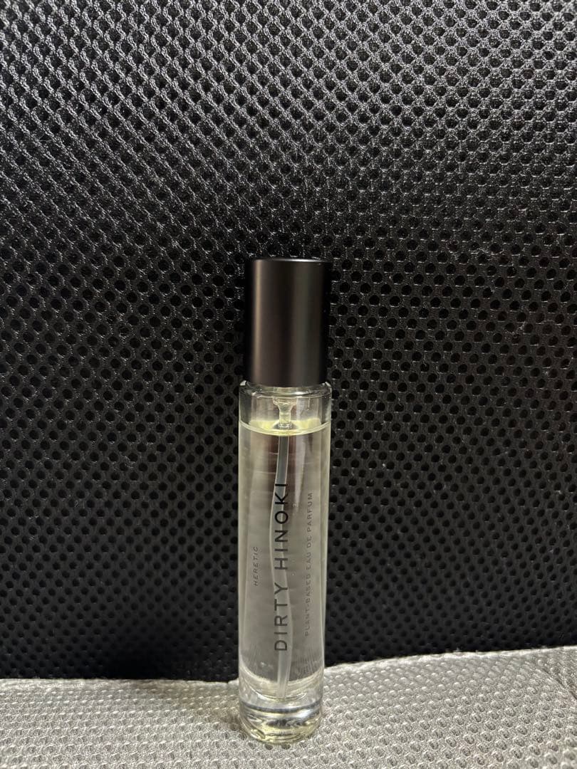 ダーティヒノキ　ヘレティックパルファム　15ml 香水　ノーズショップ