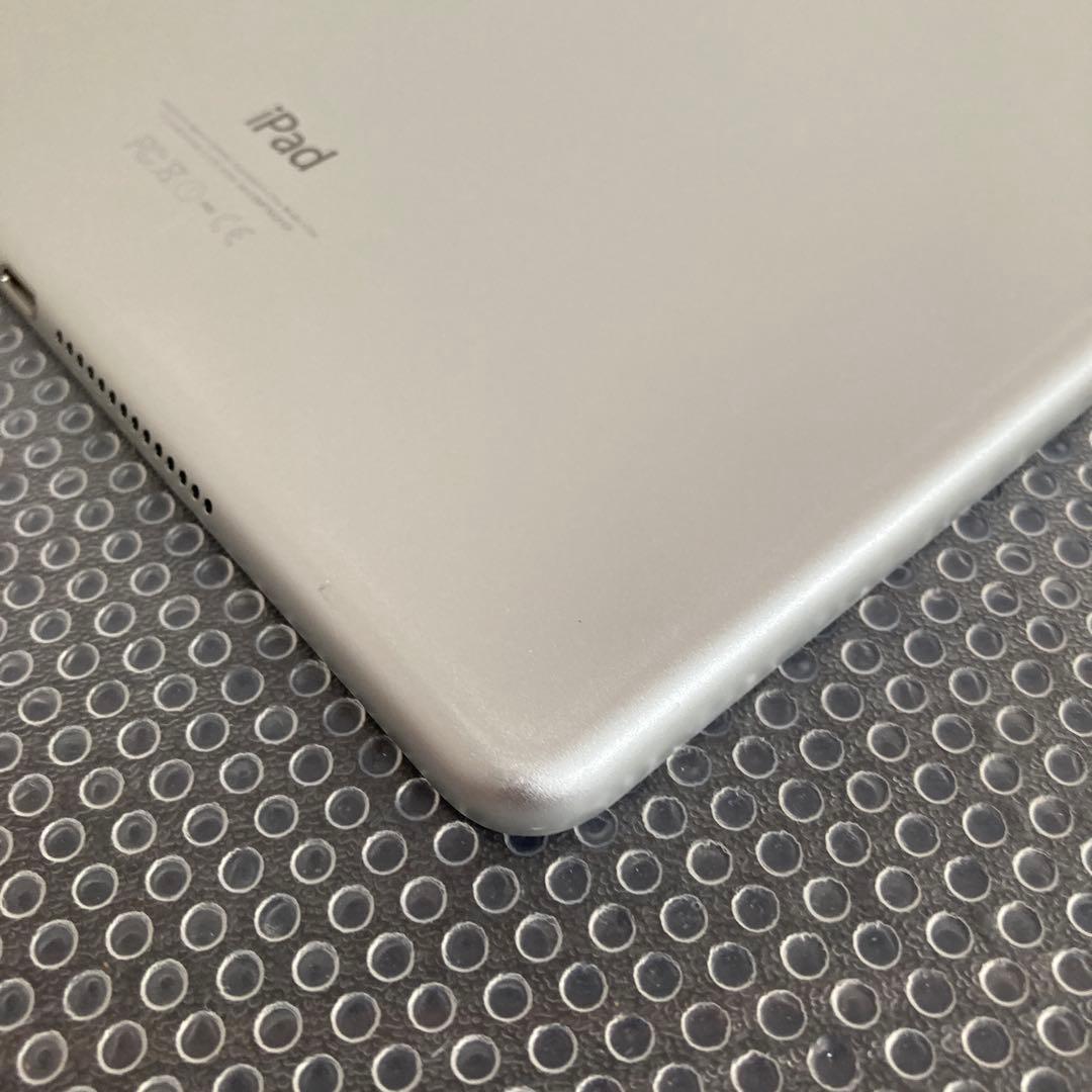 3177 電池ほぼ新品☆比較的美品☆iPad Air2 第2世代 32GB☆