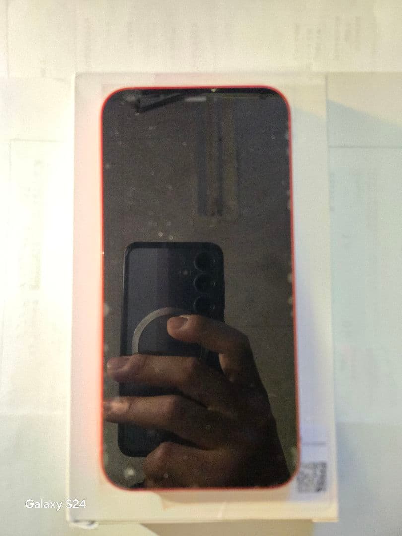 iPhone 12 無印 64GB 赤 au/UQ認定リユース品