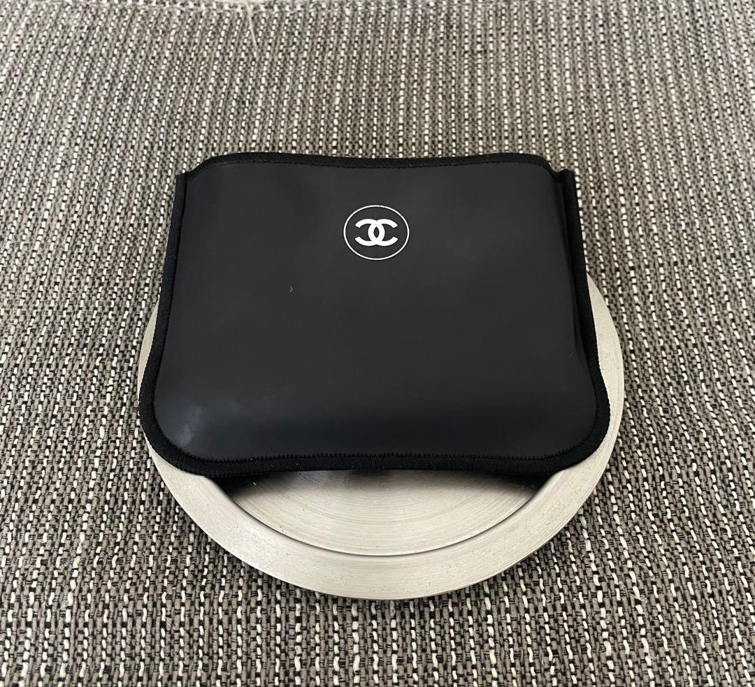 CHANELル ブラン ブライトニング コンパクトパウダーファンデーションB10