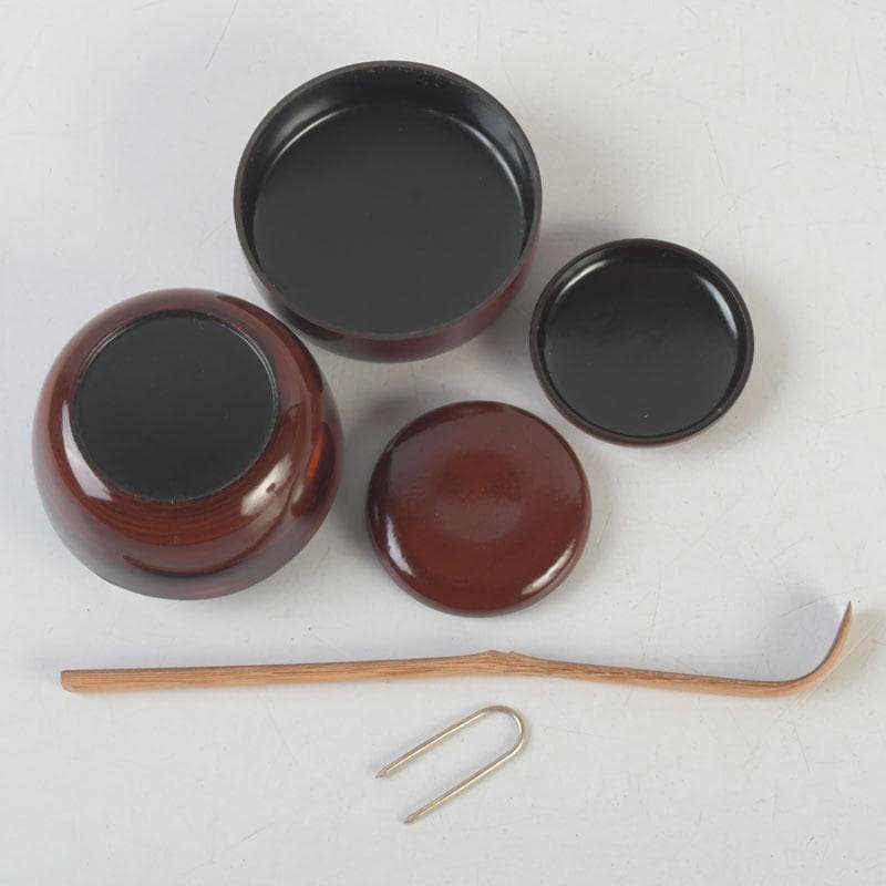 茶道具　茶箱　金彩山水人物文茶碗　棗　香合など　十点　一式　仕覆付　V　9963