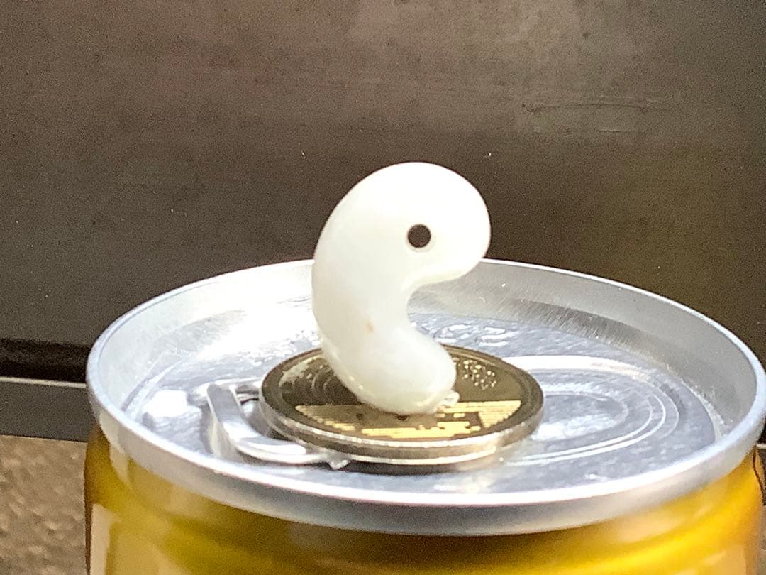 ⭕️超希少数の紅斑点‼️ レア物糸魚川翡翠ジェダイト勾玉　縁起物を　ソーティング付‼️