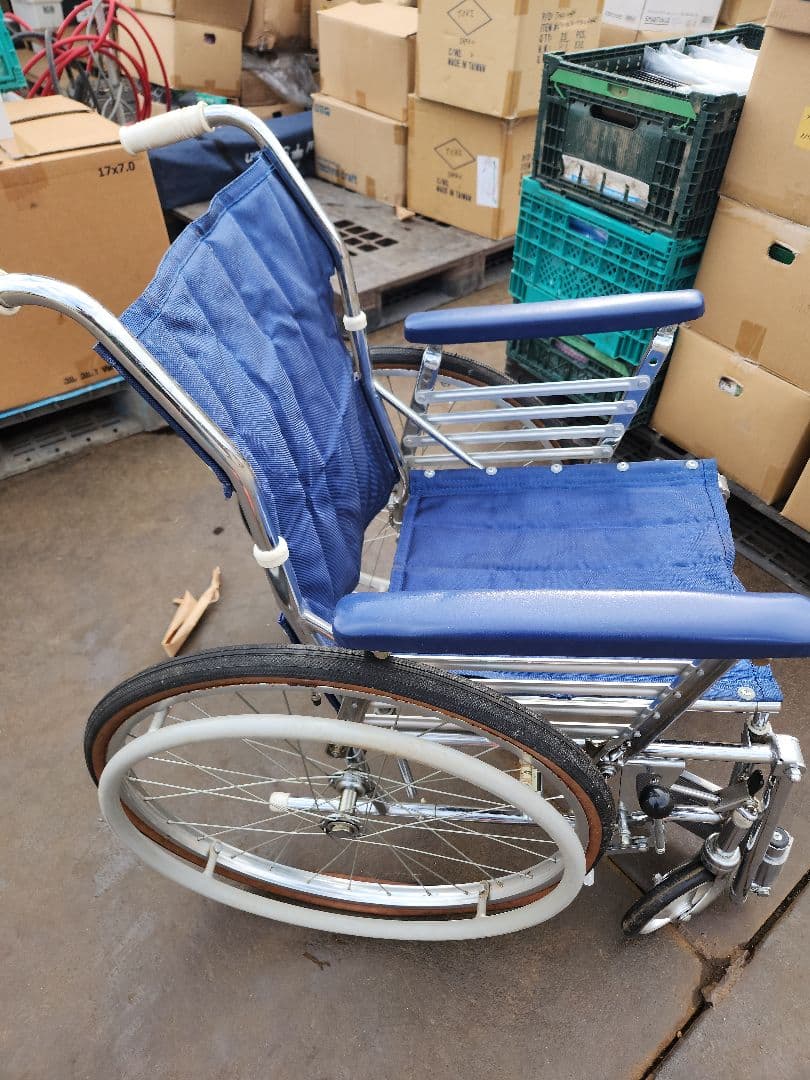 介助用車椅子 ネイビー