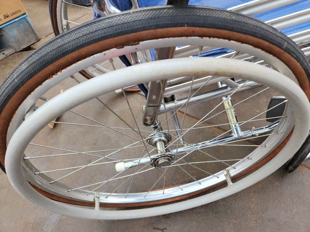 介助用車椅子 ネイビー
