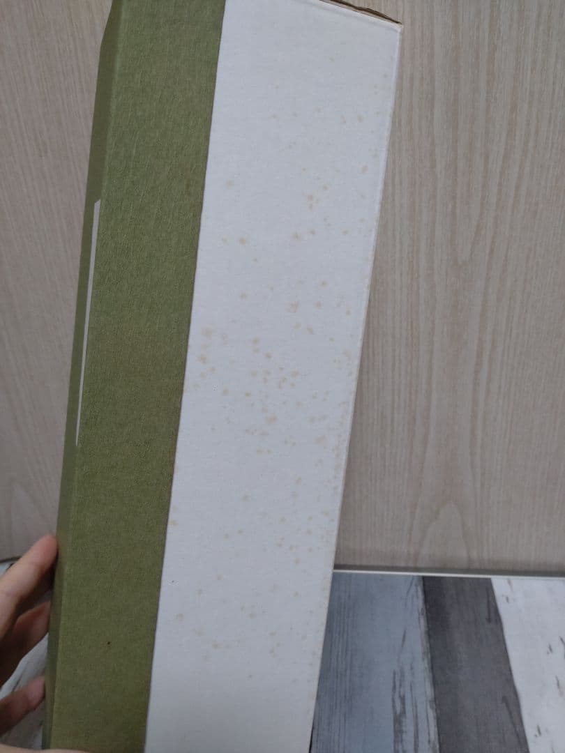 脚付き　縄代網み花籠