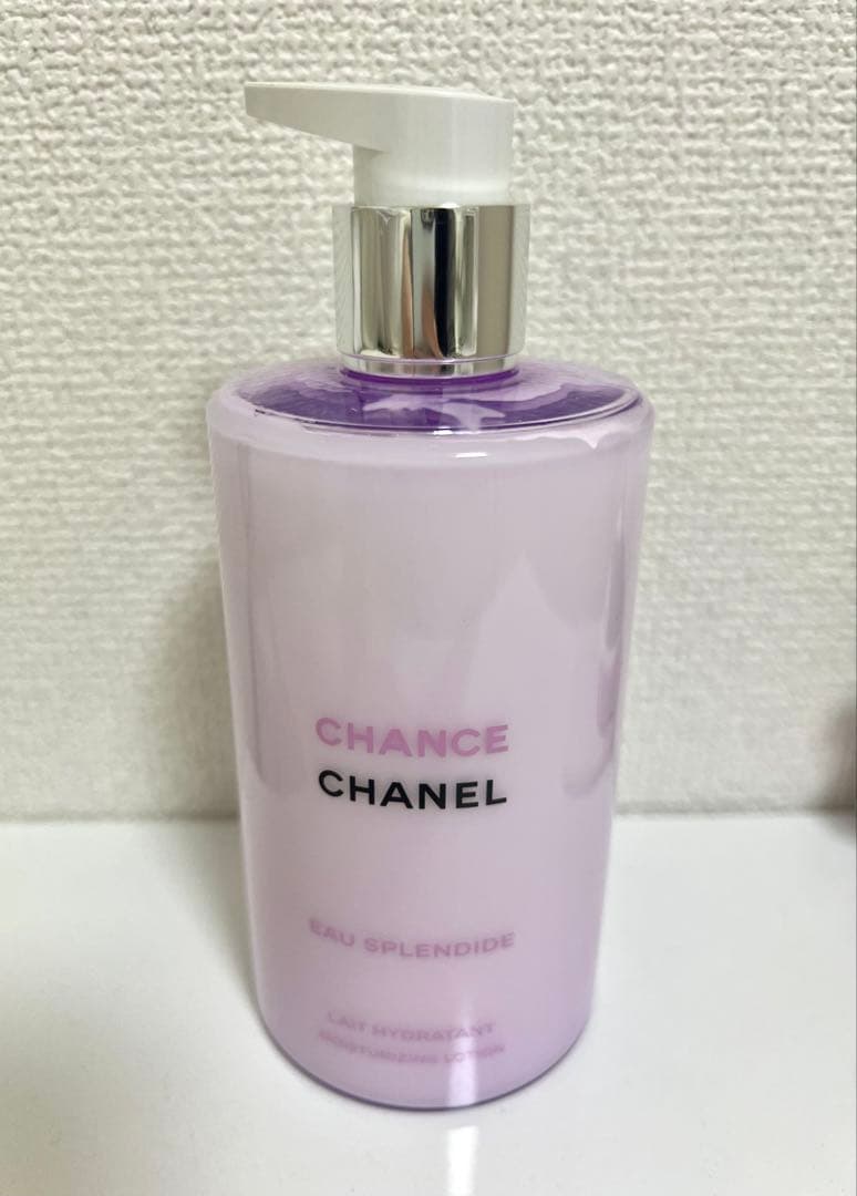 CHANEL チャンス オースプランディド ボディローション 400ml