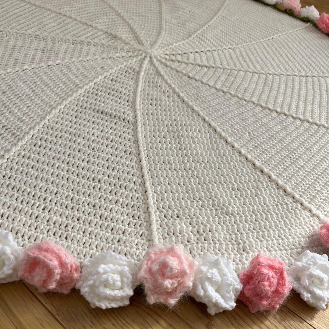 ブーケブランケット バラ56個 直径約100cm かぎ針編み ひざ掛け