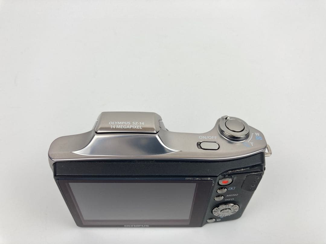 【極美品】OLYMPUS SZ-14 シルバー　デジタルカメラSZ-14 SLV