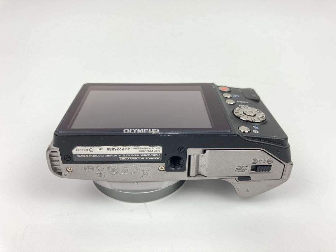【極美品】OLYMPUS SZ-14 シルバー　デジタルカメラSZ-14 SLV