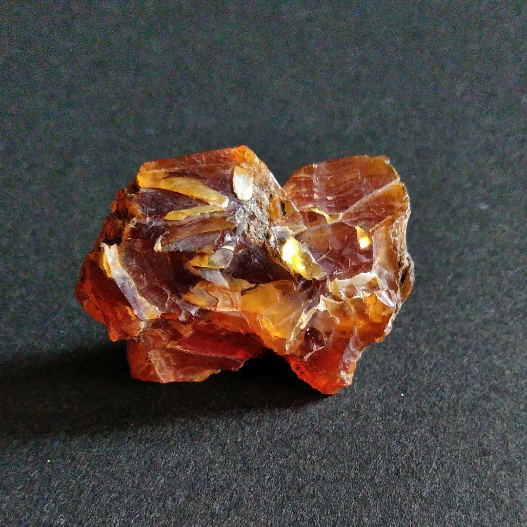 琥珀　標本　化石　白亜紀　ナチュラル　33mm