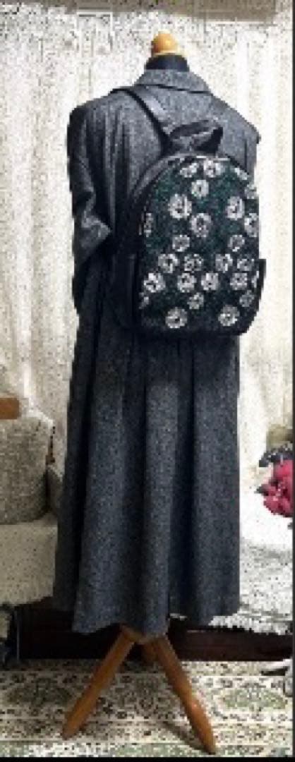 再販ミナペルホネンハーフハンドメイド本革リュックネイビーＬ