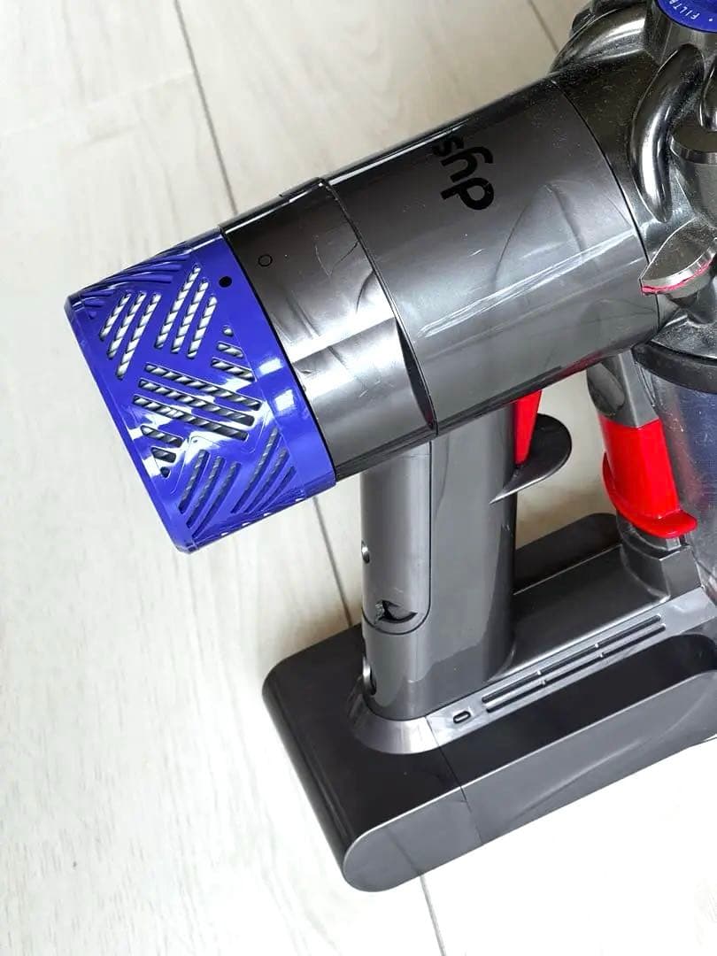 Dyson V6 スティッククリーナー 本体 ※V6専用純正バッテリー新品が付属